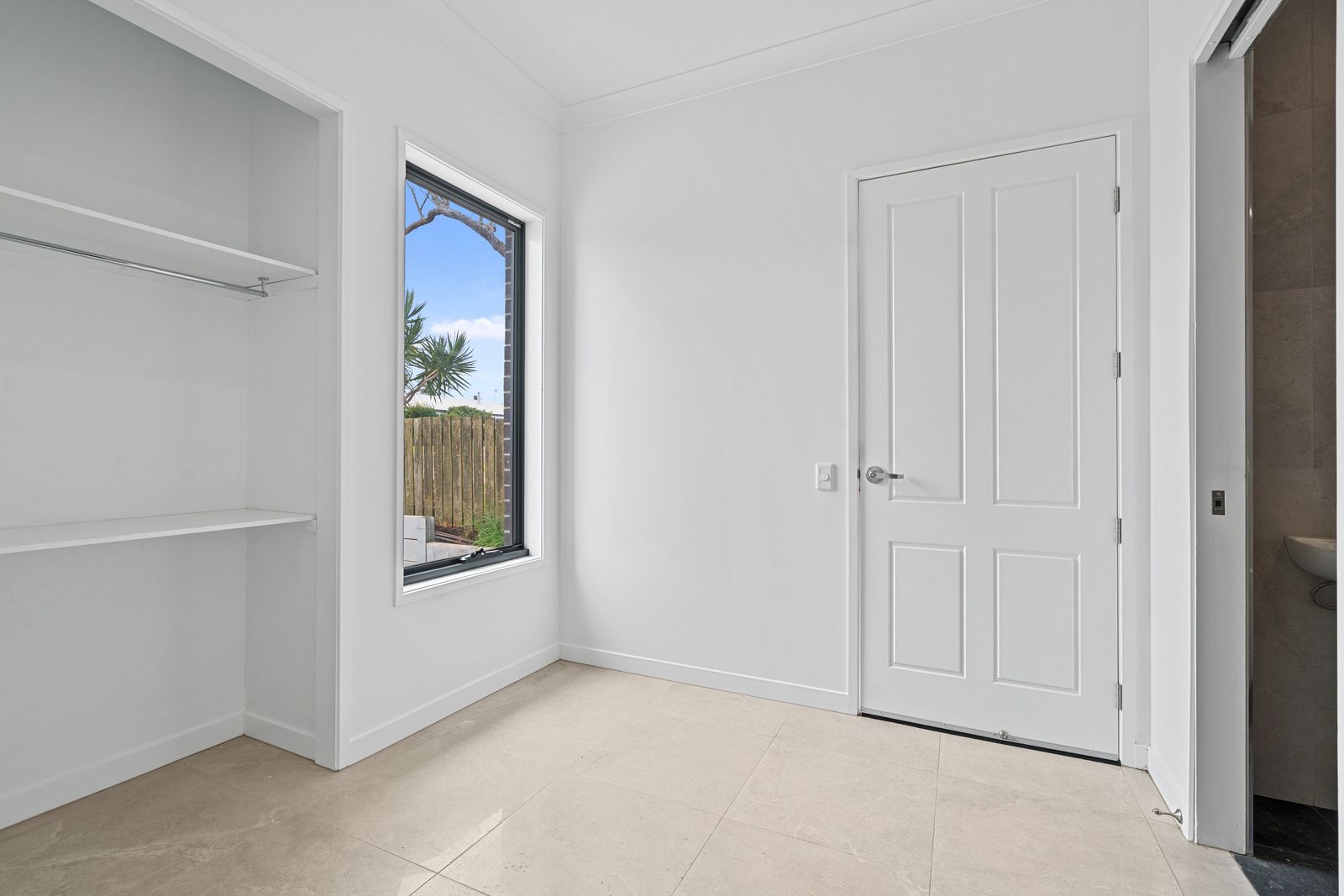 008 Open2view_ID990158-24_Mahogany_St_Newtown