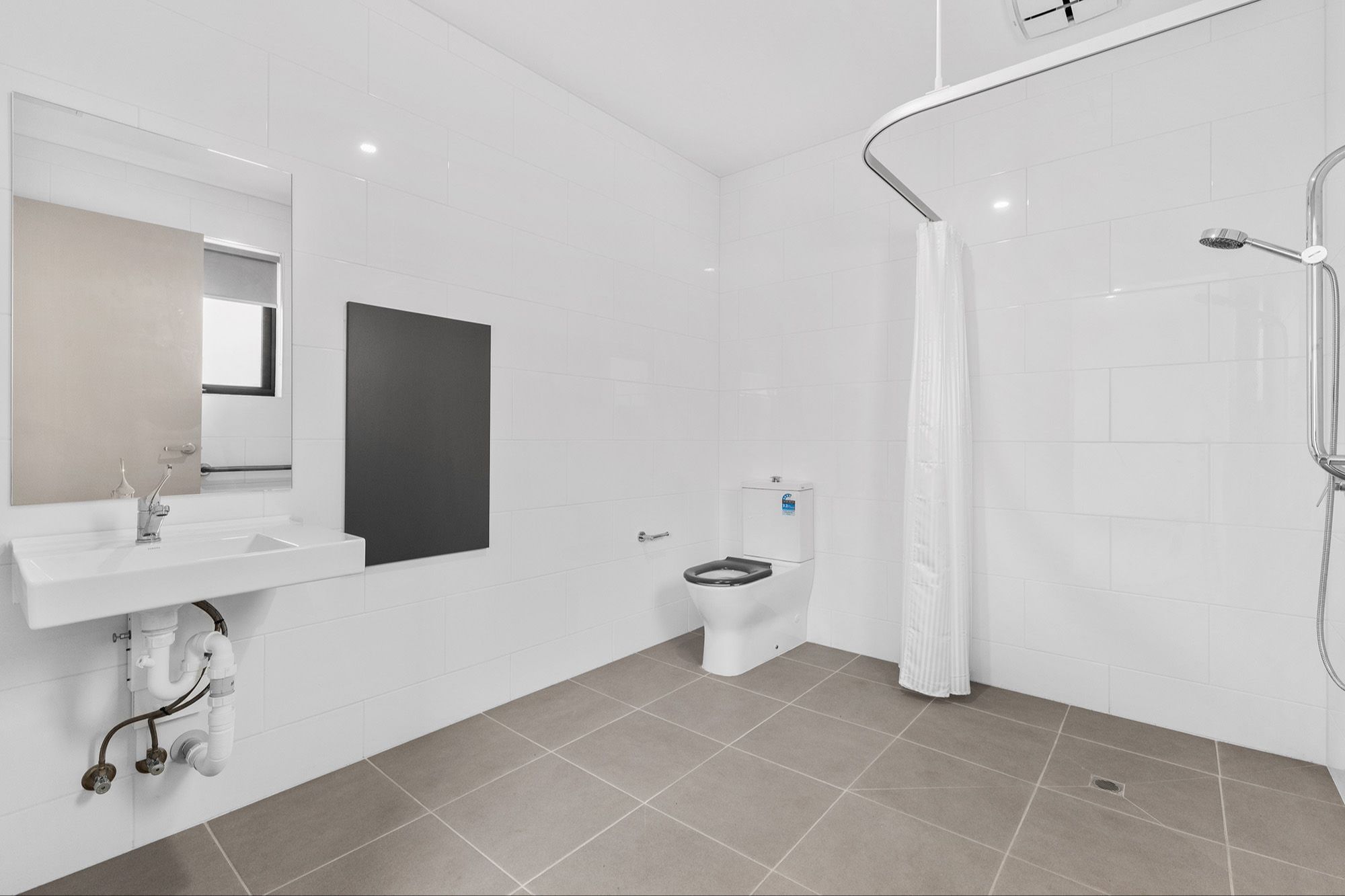 2 BR   Ensuite