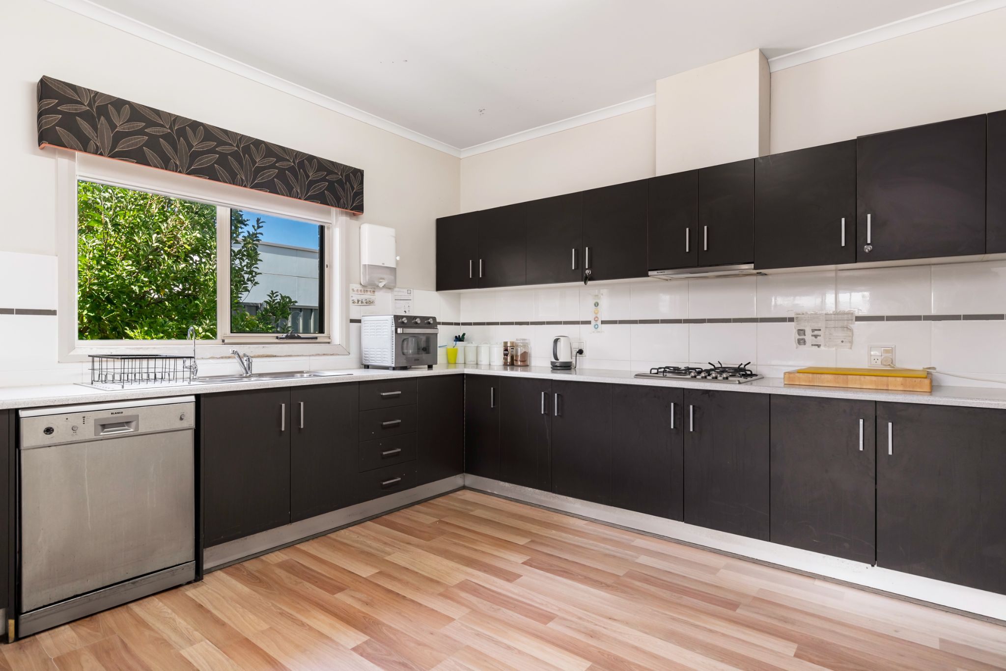 Lightsview    1 Light Terrace - 10