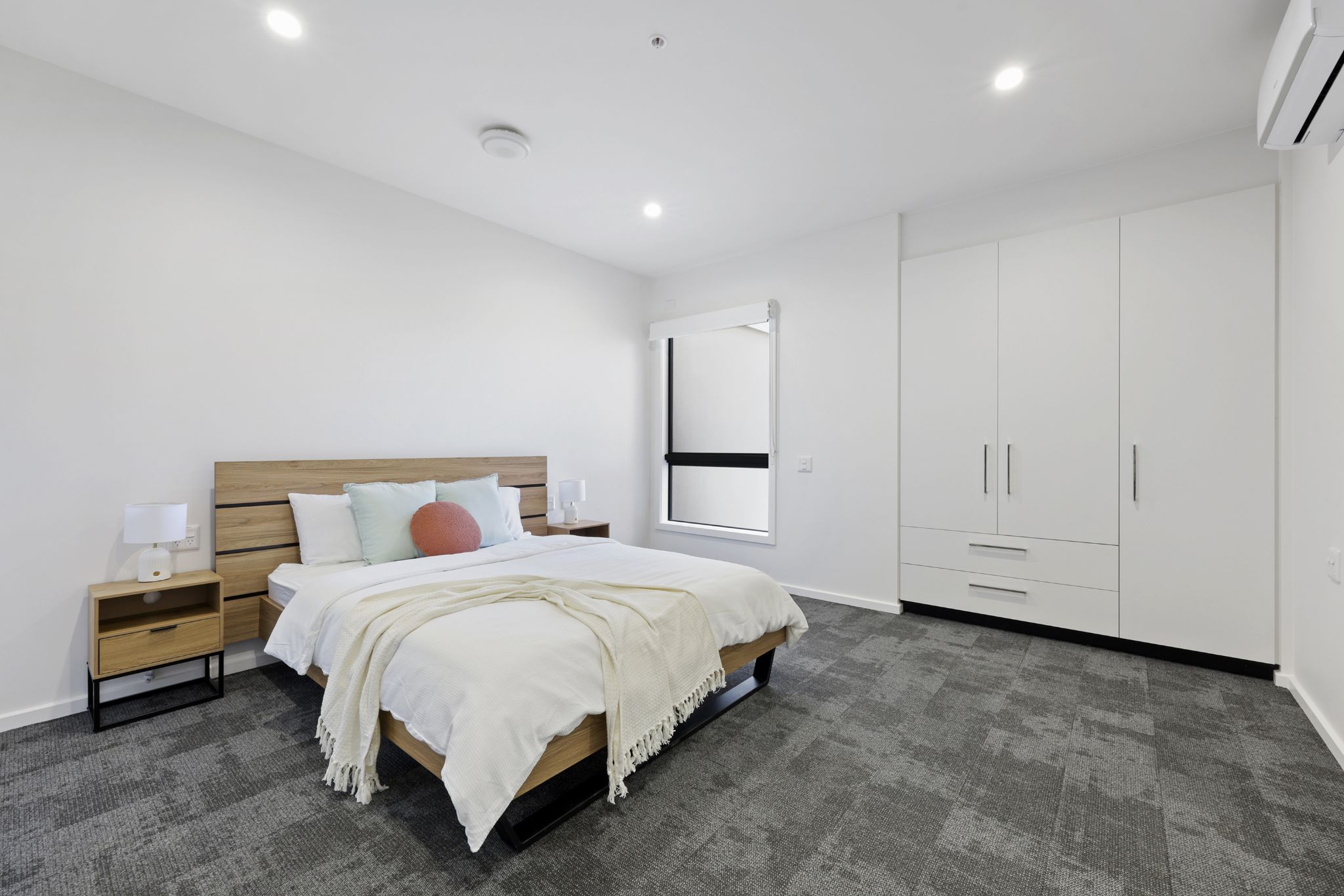 006 Open2view_ID923127-Apartment_8_46_Mortlake_Road