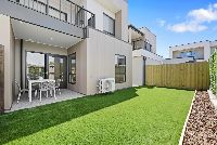 011 Open2view_ID923127-Apartment_8_46_Mortlake_Road