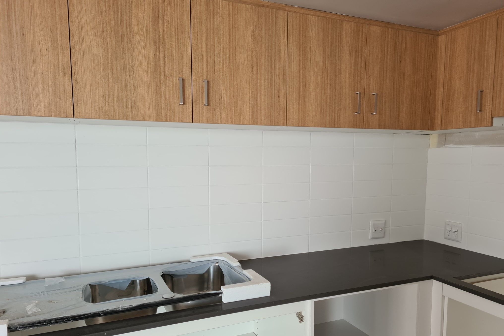 Kitchen 2  2033x1355) - 9 Granville Cres