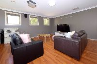 Sunnypine1538627C Cairnlea