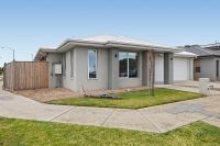 31 Spirit Boulevard Cranbourne 001_800px