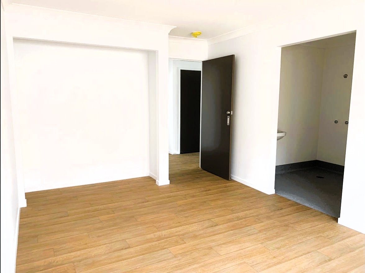room w_ensuite_1