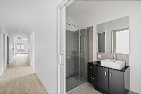 005 Open2view_ID999346-23_Brentwood_Street