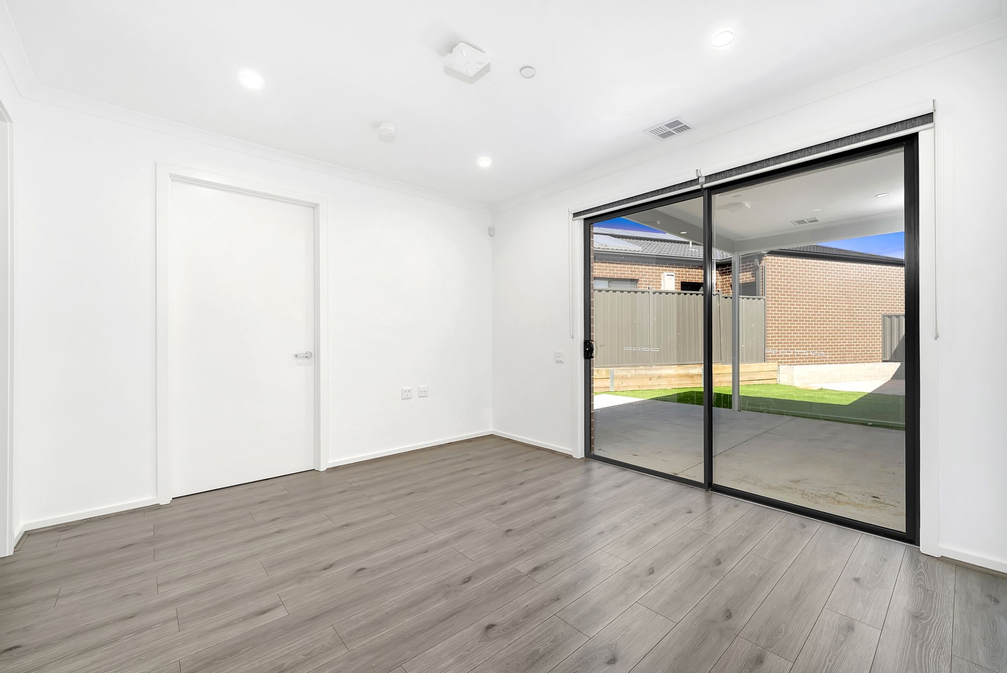 Wollert Sallybank living