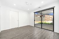 Wollert Sallybank living