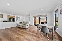 007 Open2view_ID862029-11_