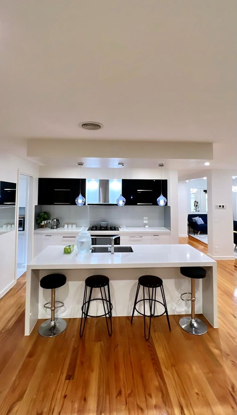 e69702a5 9a7a-4d1c-a6cc-e0b7d01ee060