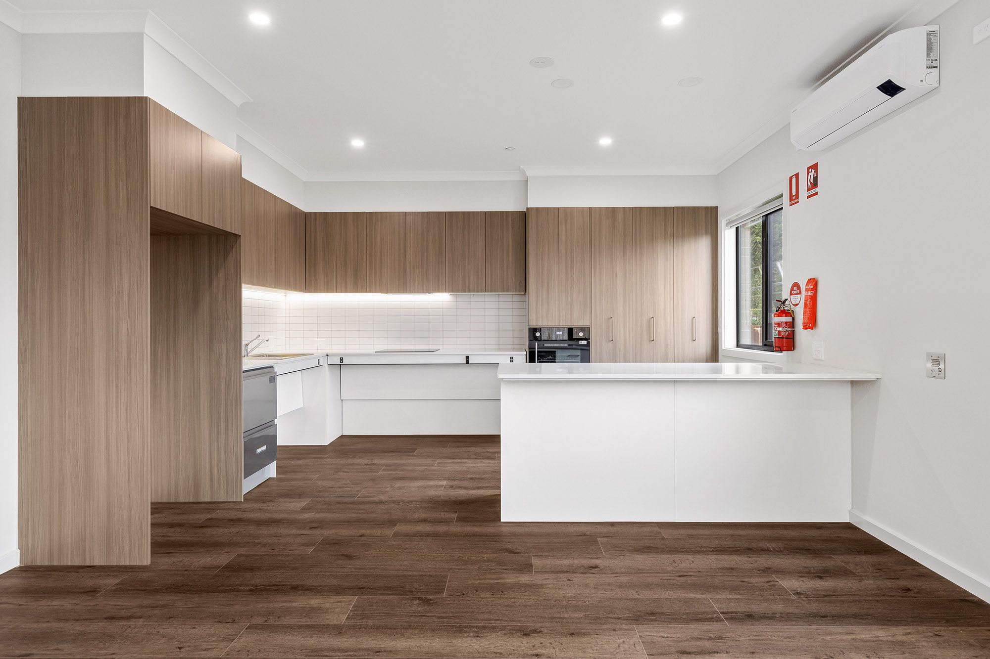 Pearson   Kitchen 1 LR No Logo