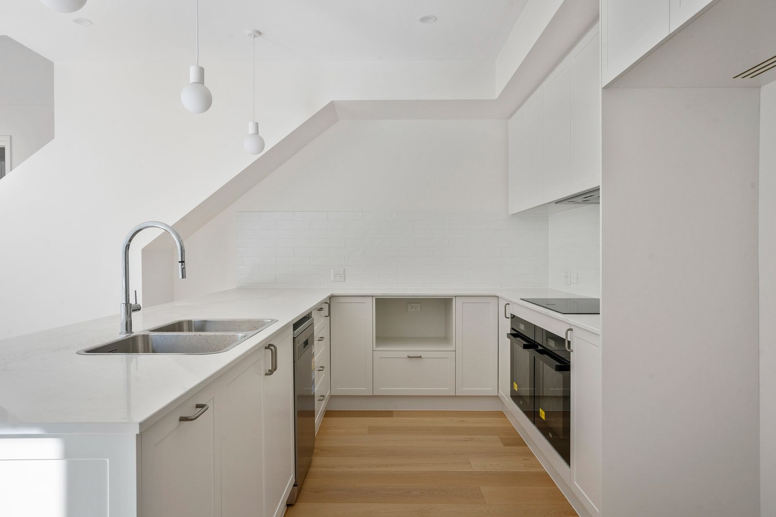 010 Open2view_ID959605-1_35_Ainsworth_Street__Mawson