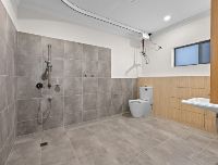7   Elliott St 13 - Ensuite 2