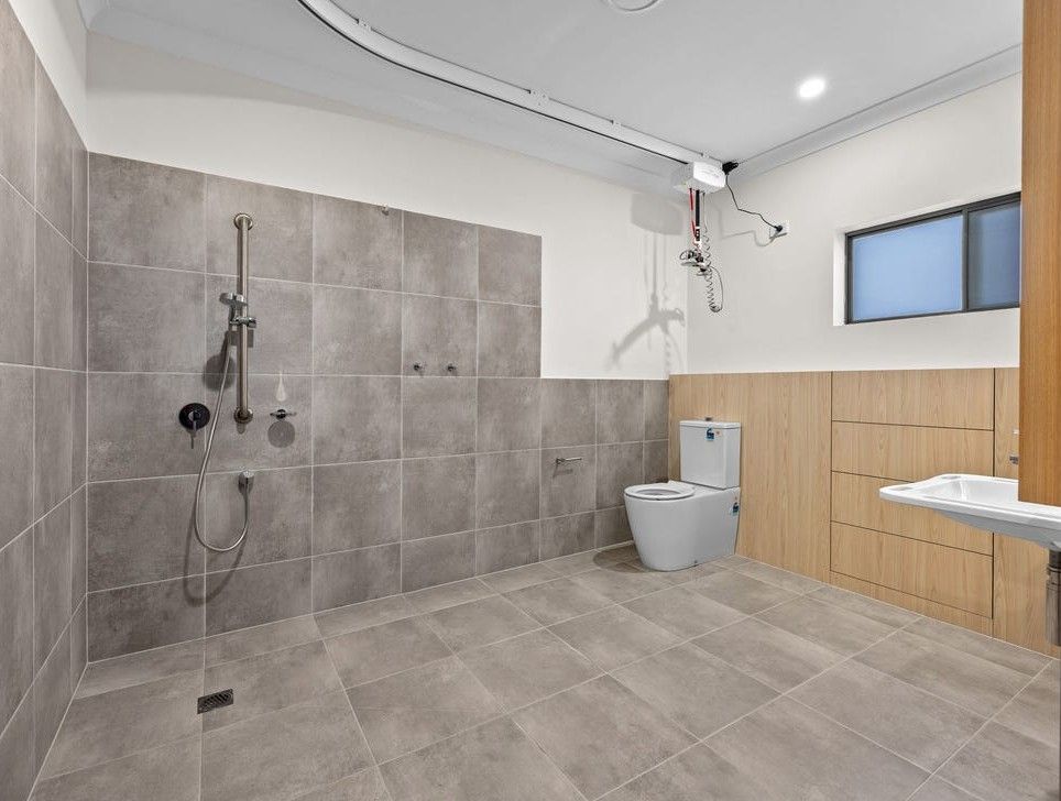 7   Elliott St 13 - Ensuite 2