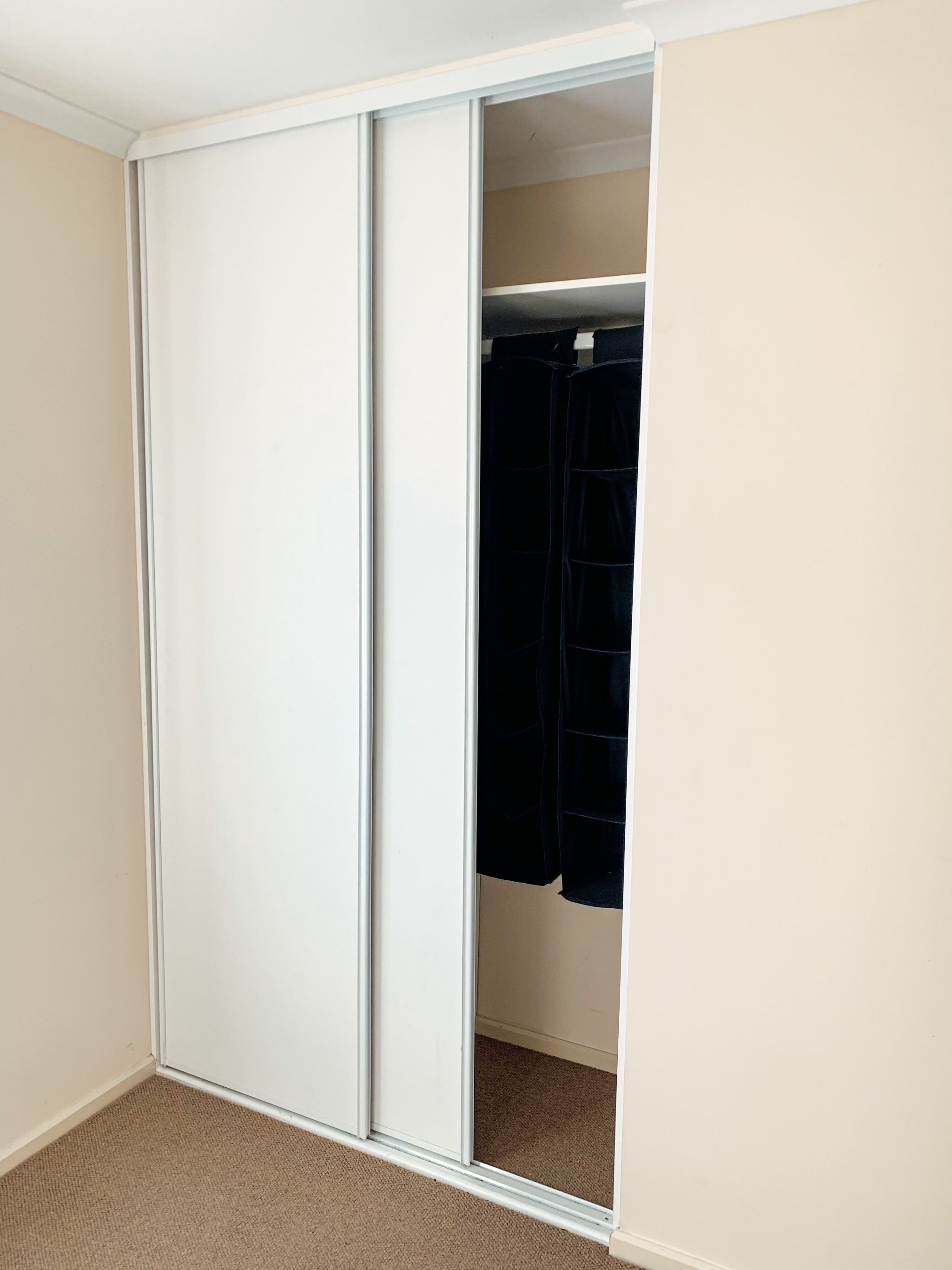 Bedroom 2 Wardrobe