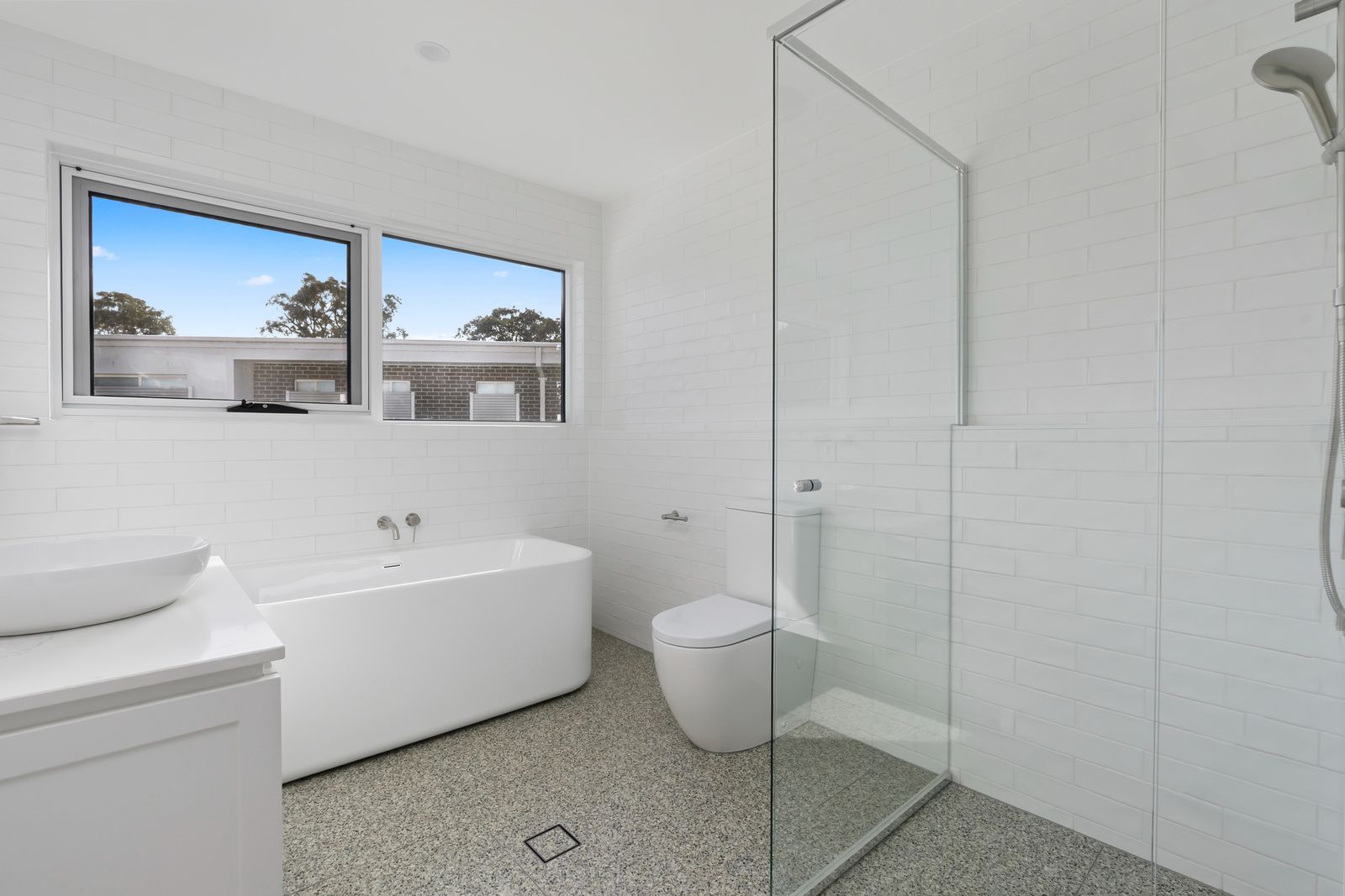 002 Open2view_ID959605-1_35_Ainsworth_Street__Mawson