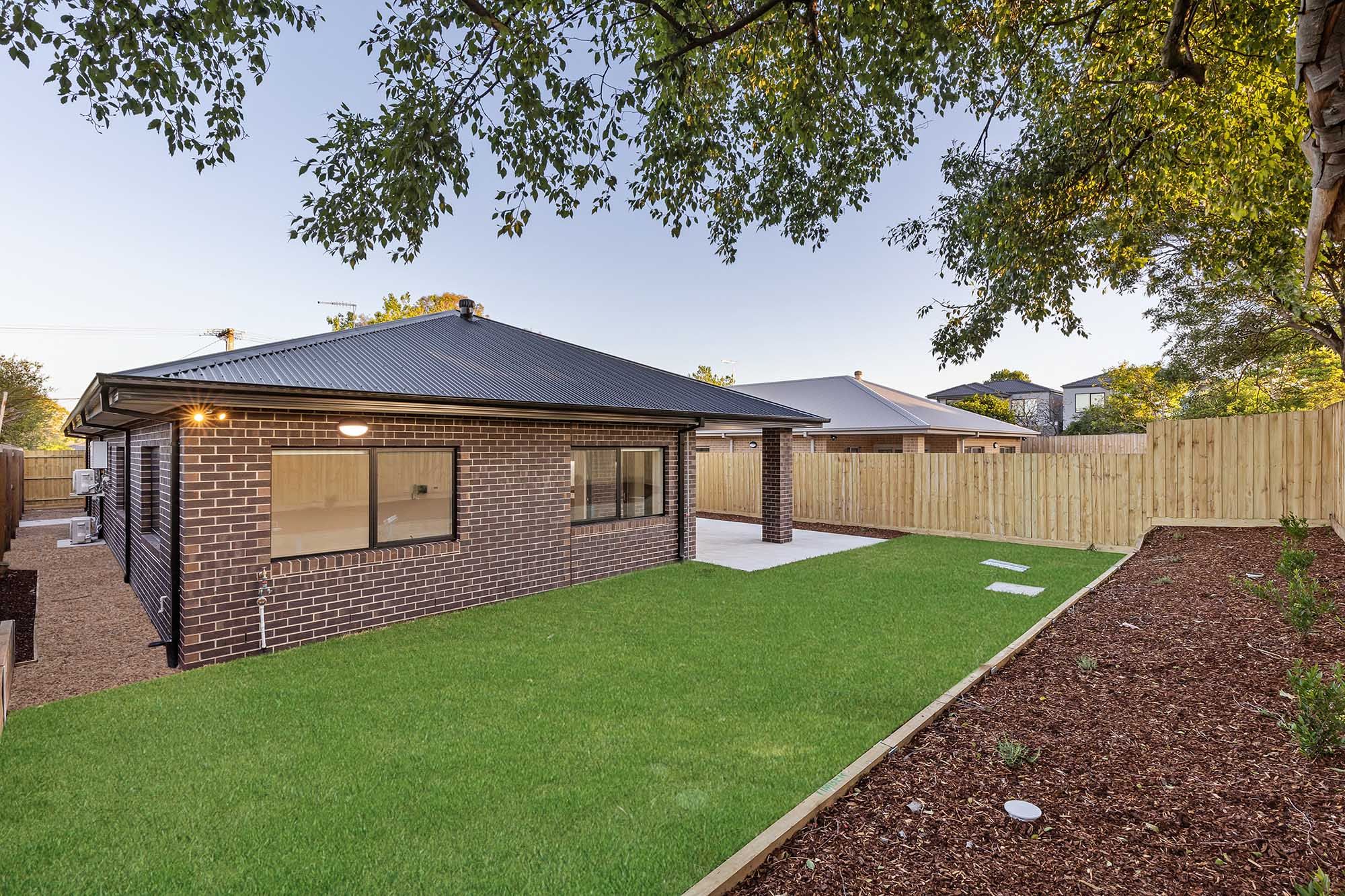 Jillian  9) - Backyard 2 Dusk LR No Logo