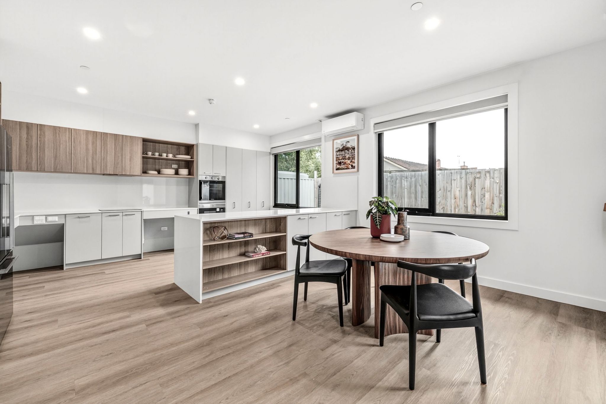 web 1762861157349_bwrm-002