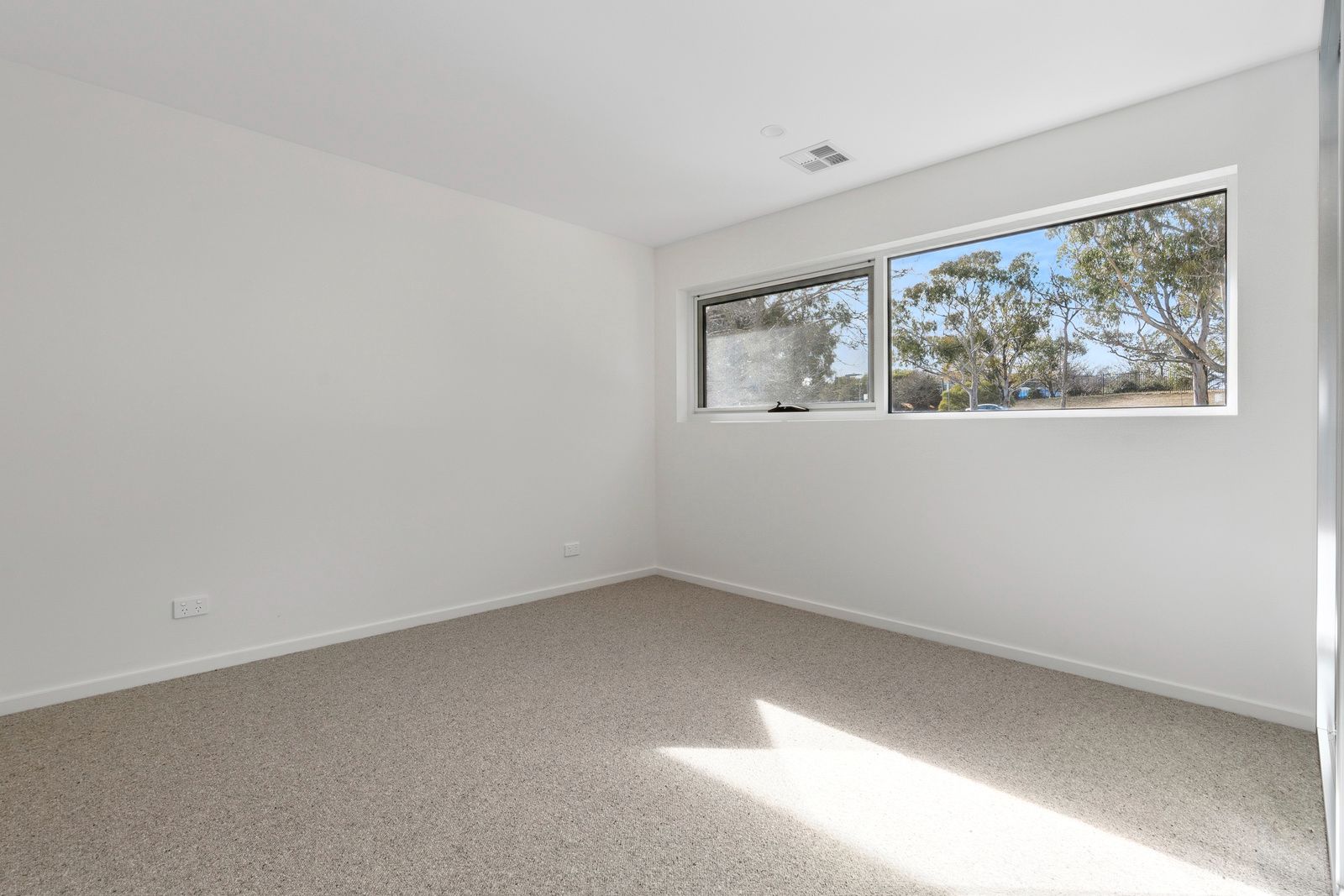 001 Open2view_ID959605-1_35_Ainsworth_Street__Mawson