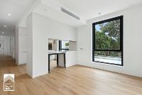 5   living room to kitchen