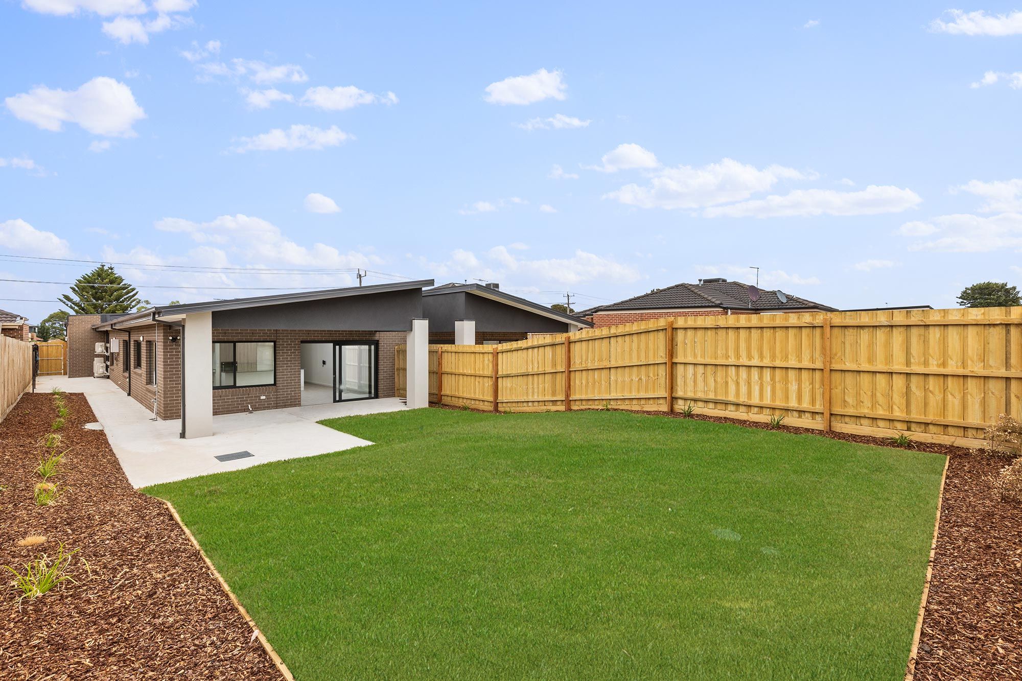 Elizabeth   Backyard 1 LR No Logo