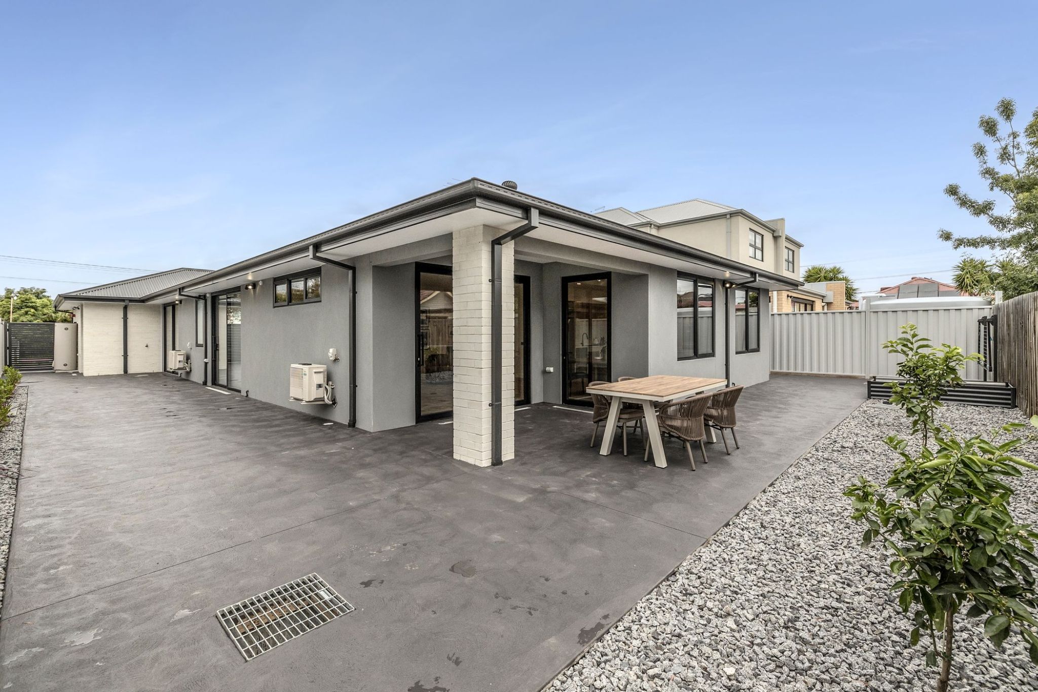 web 1762861157351_bwrm-004