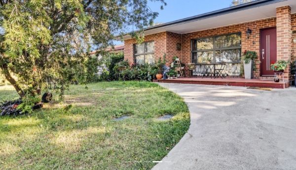 Screenshot 25-3-2026_132418_www.housinghub.org.au