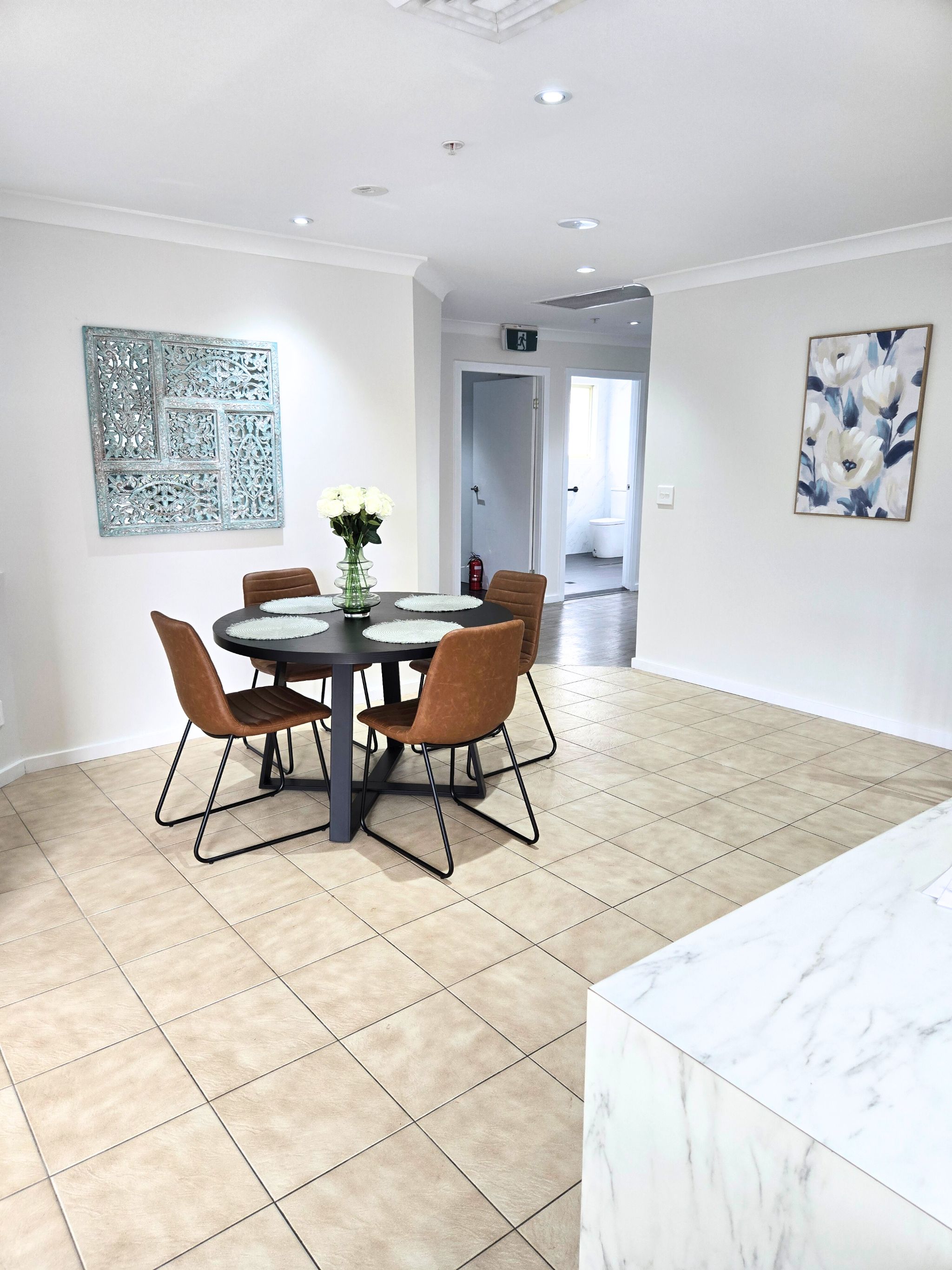 1 3 Eschol Park_inside_023