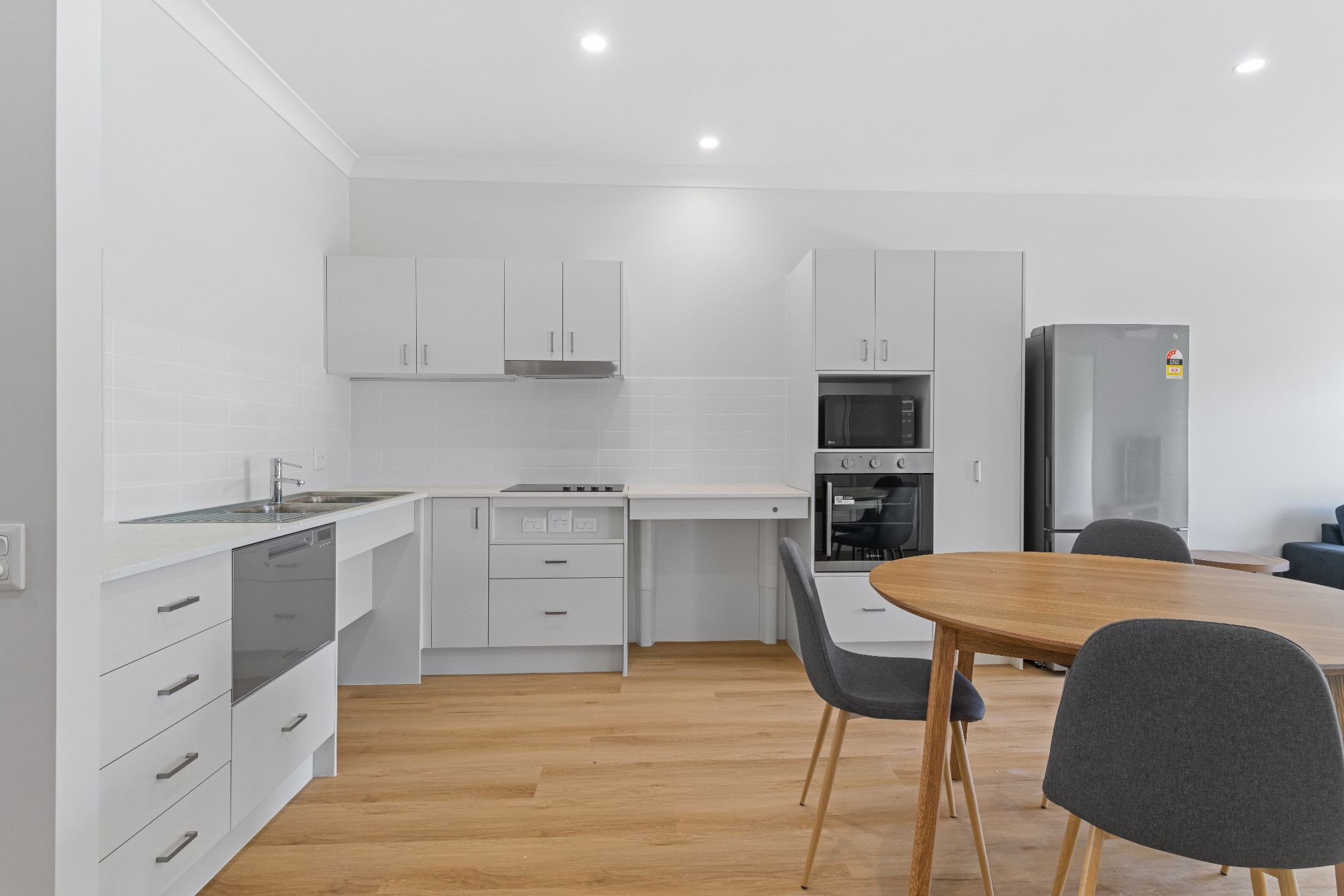 2   Swan St 6 - U2 - Kitchen