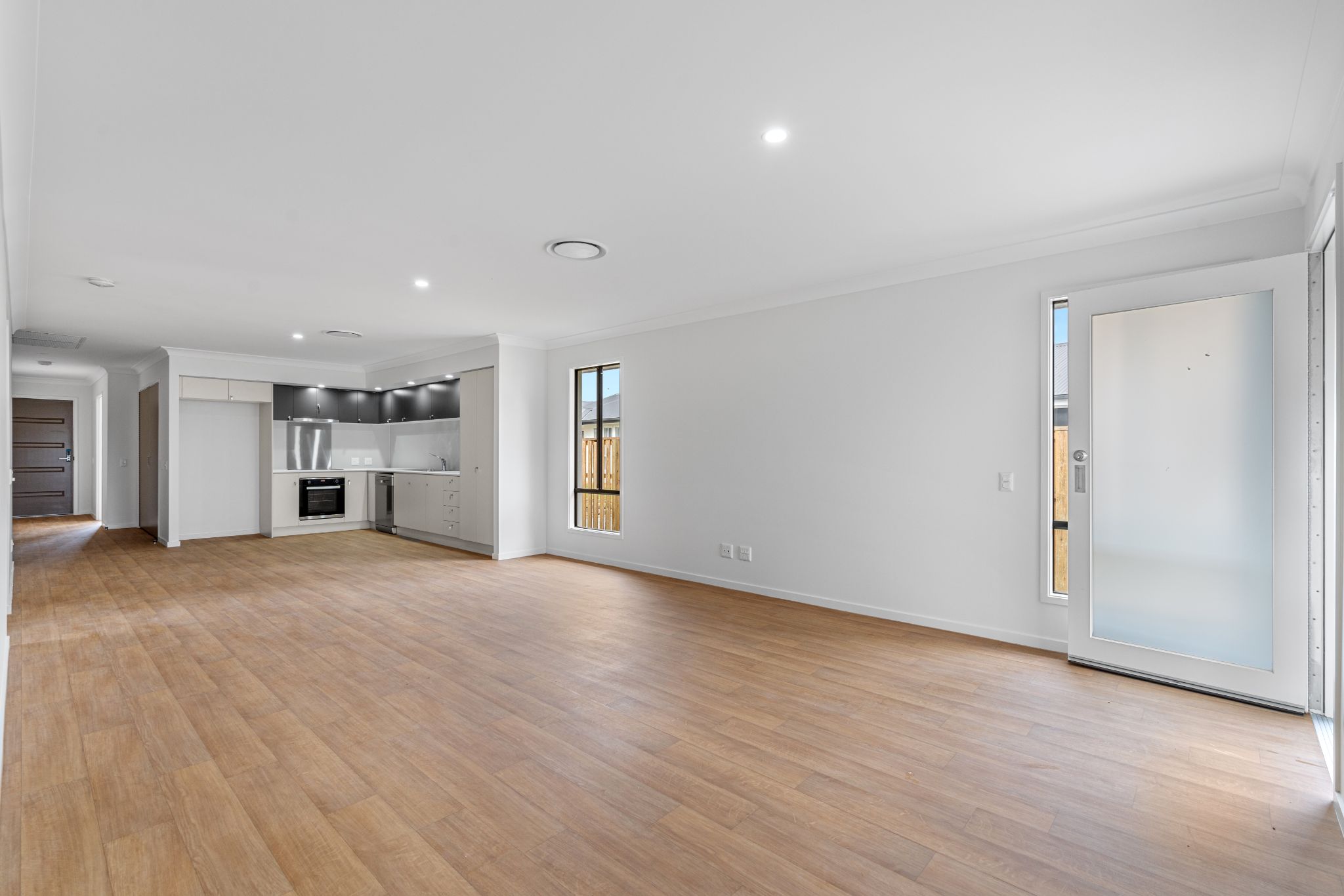 002 Open2view_ID900077-42_Cypress_Circuit__Fernvale