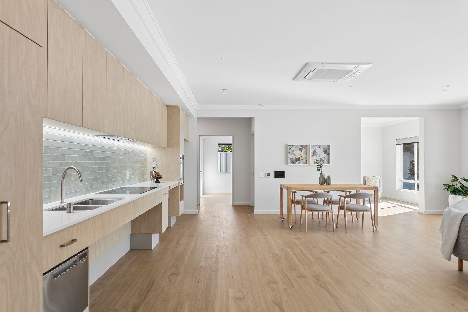 3 29 Dallas Cres Wanneroo 02