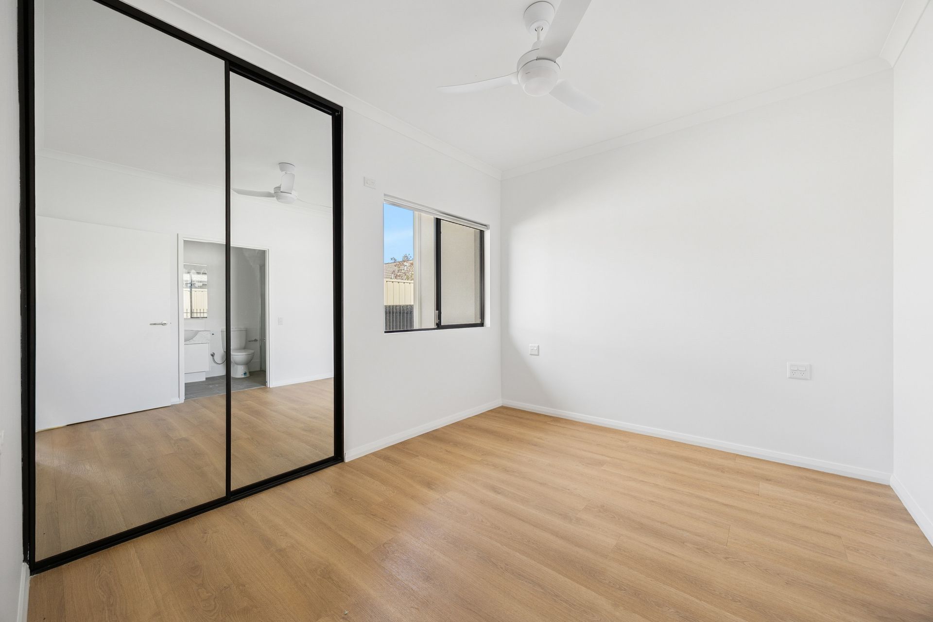 web 32 Dale Rd, Armadale 1