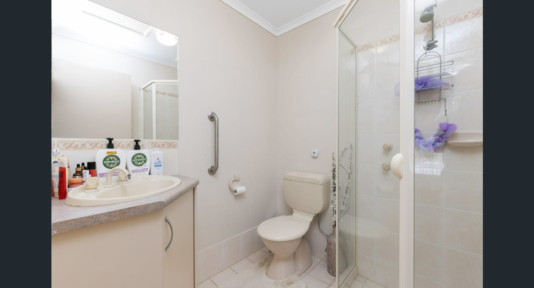 Hayelys potential bathroom