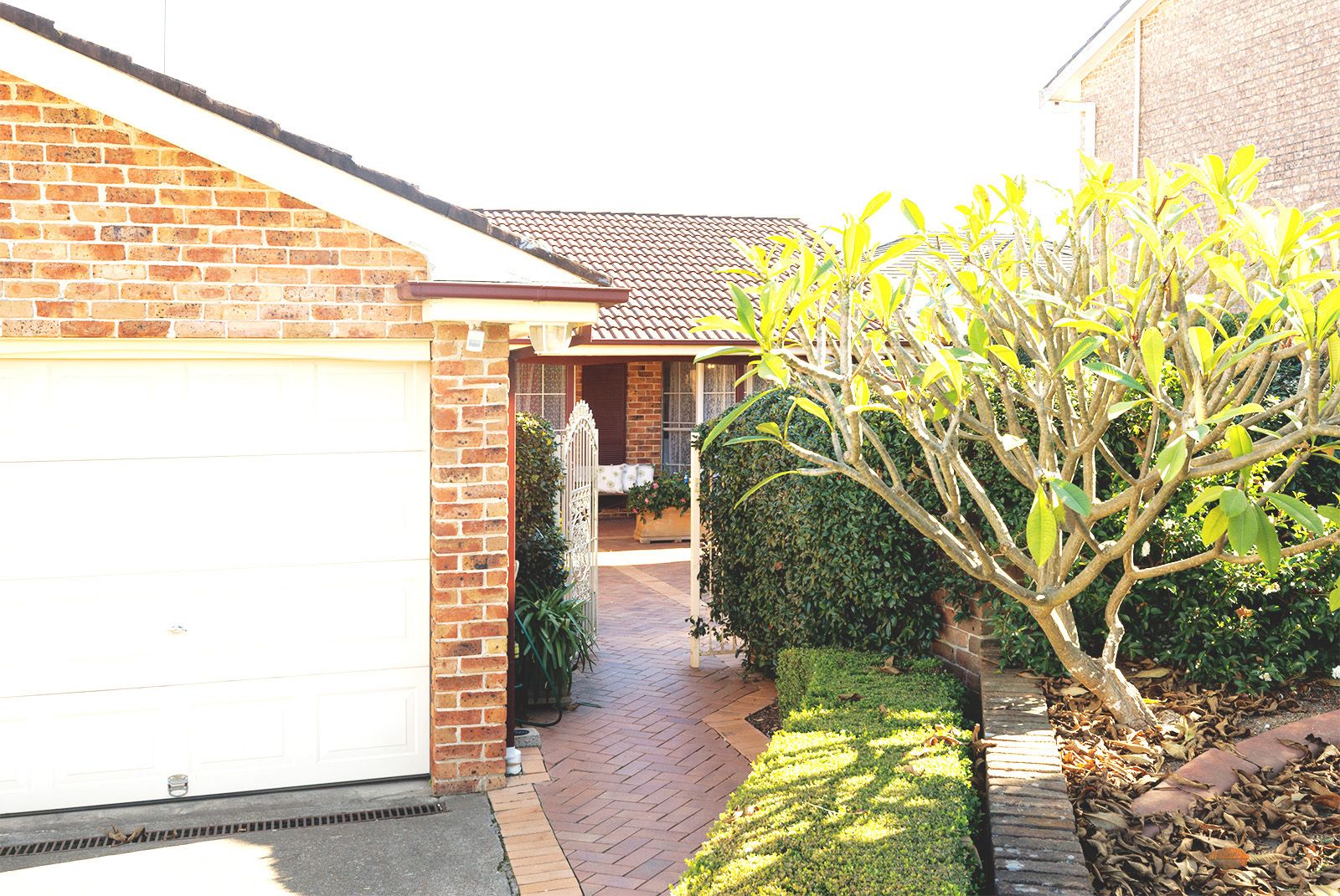 Hero A030_Greystanes_Front gate_100