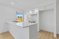 011 Open2view_ID966815-1_Ryan_Court