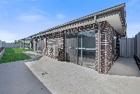 38 Mustang Close  52)