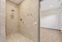 Houston   Ensuite into Bedroom 1 LR No Logo