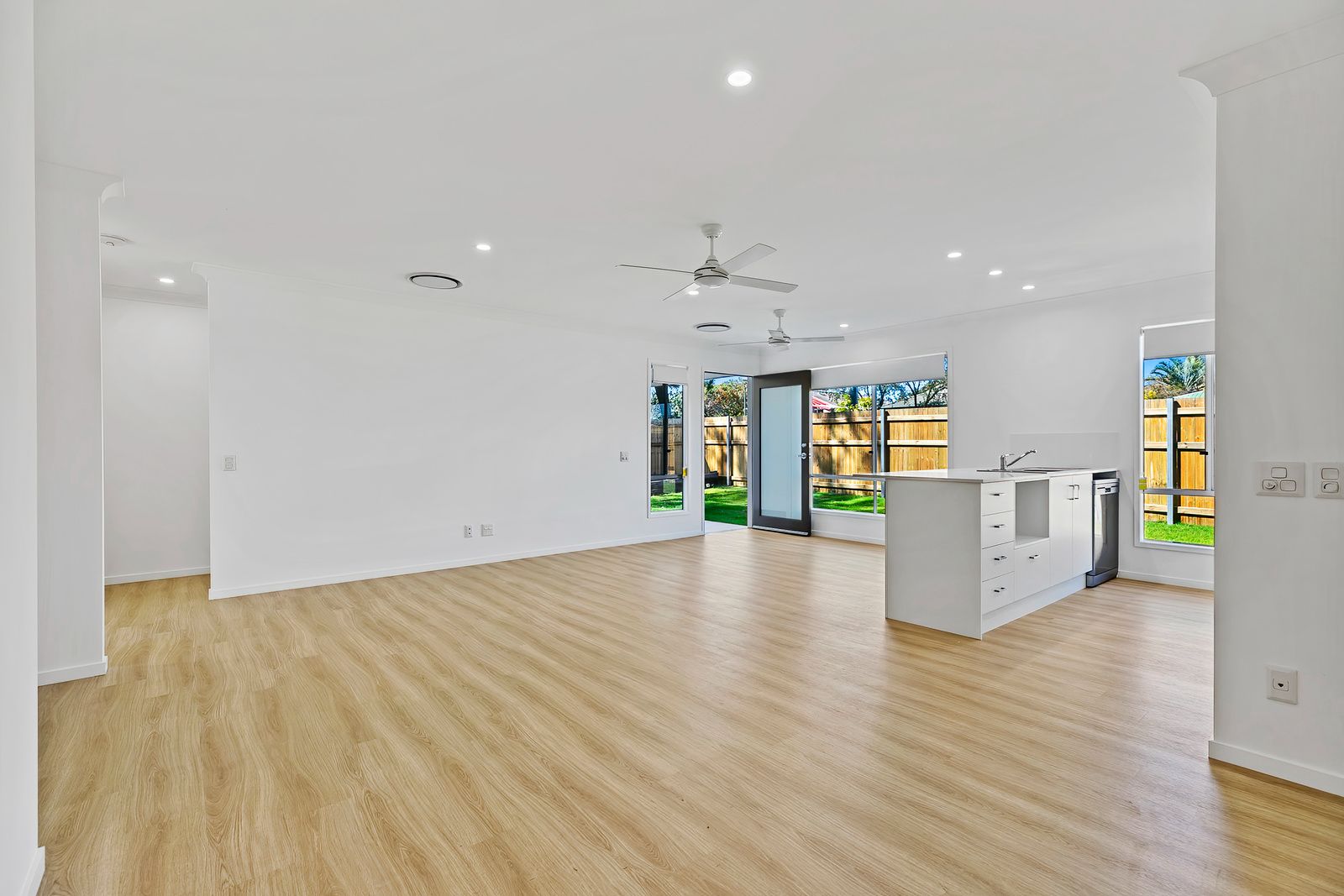 014 Open2view_ID966815-1_Ryan_Court