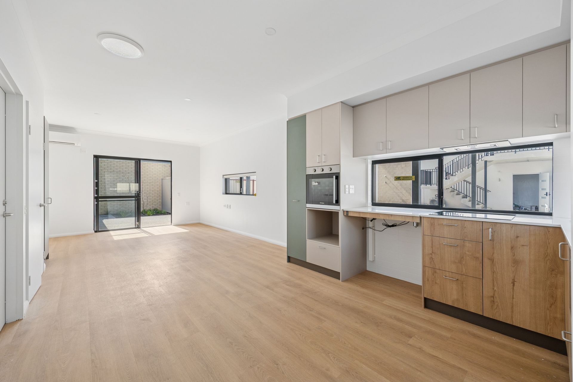 web 32 Dale Rd, Armadale 14