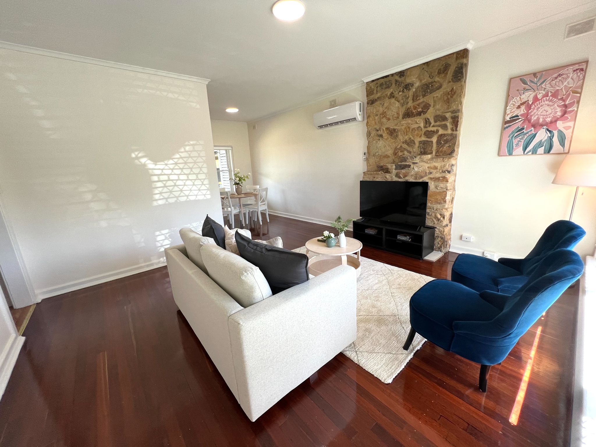 0A8A20A0 5172-4E7E-9EBF-E8C4440D5744