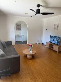 hindmarsh living-1