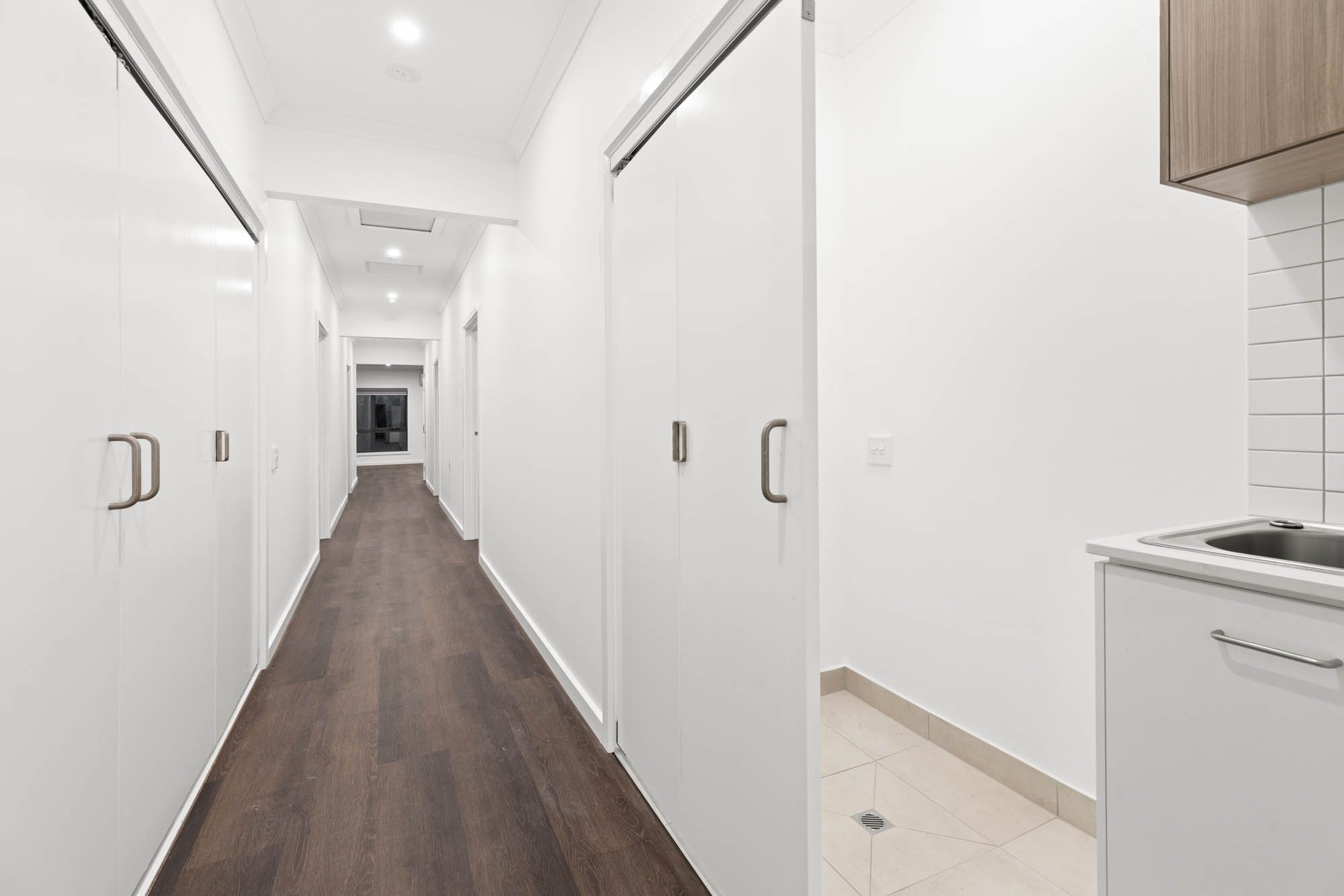 Fraser   Laundry LR No Logo