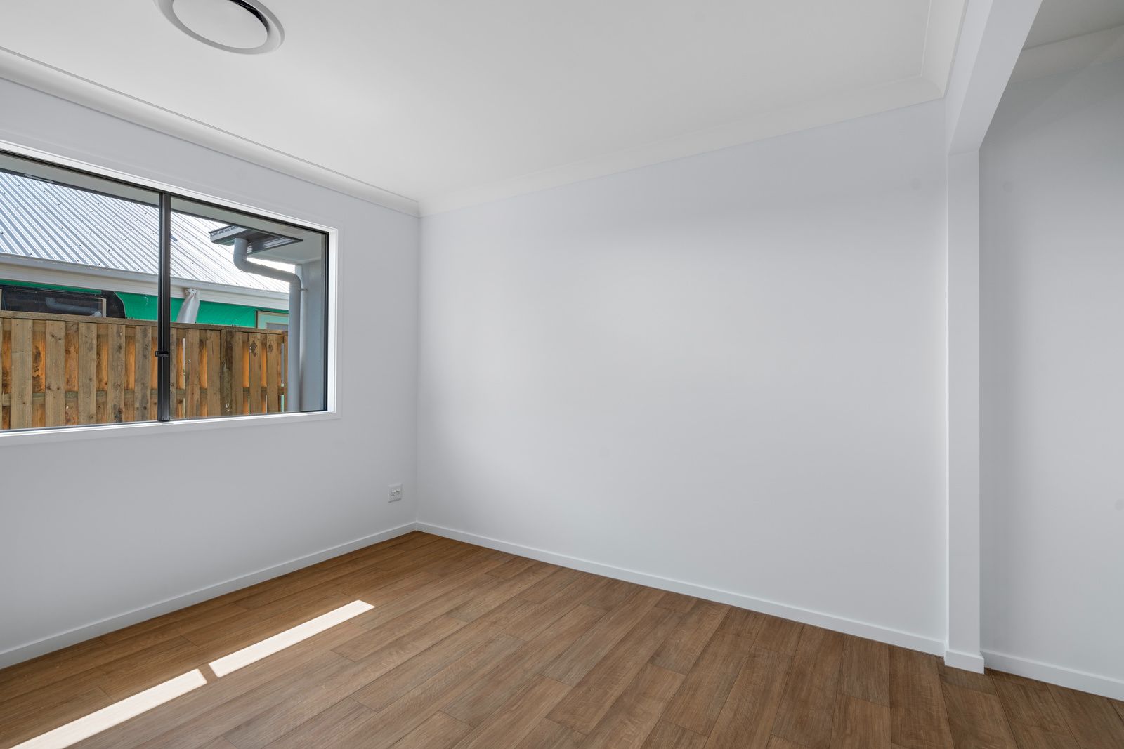 012 Open2view_ID903335-40_Cypress_Cct_Fernvale