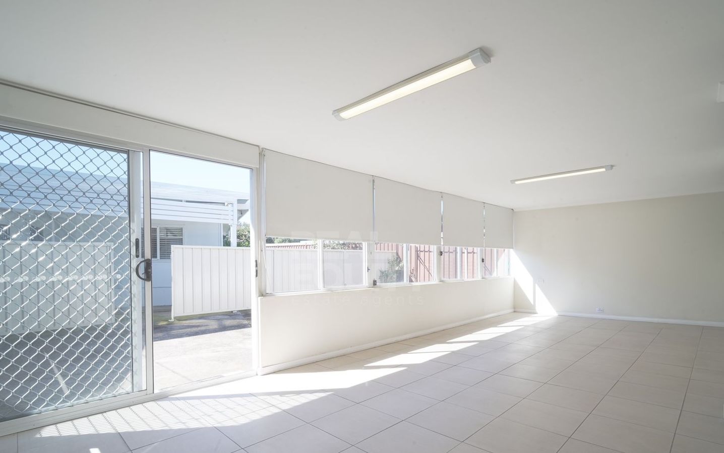 15852071 5_1_220428_112759-w1920-h1440