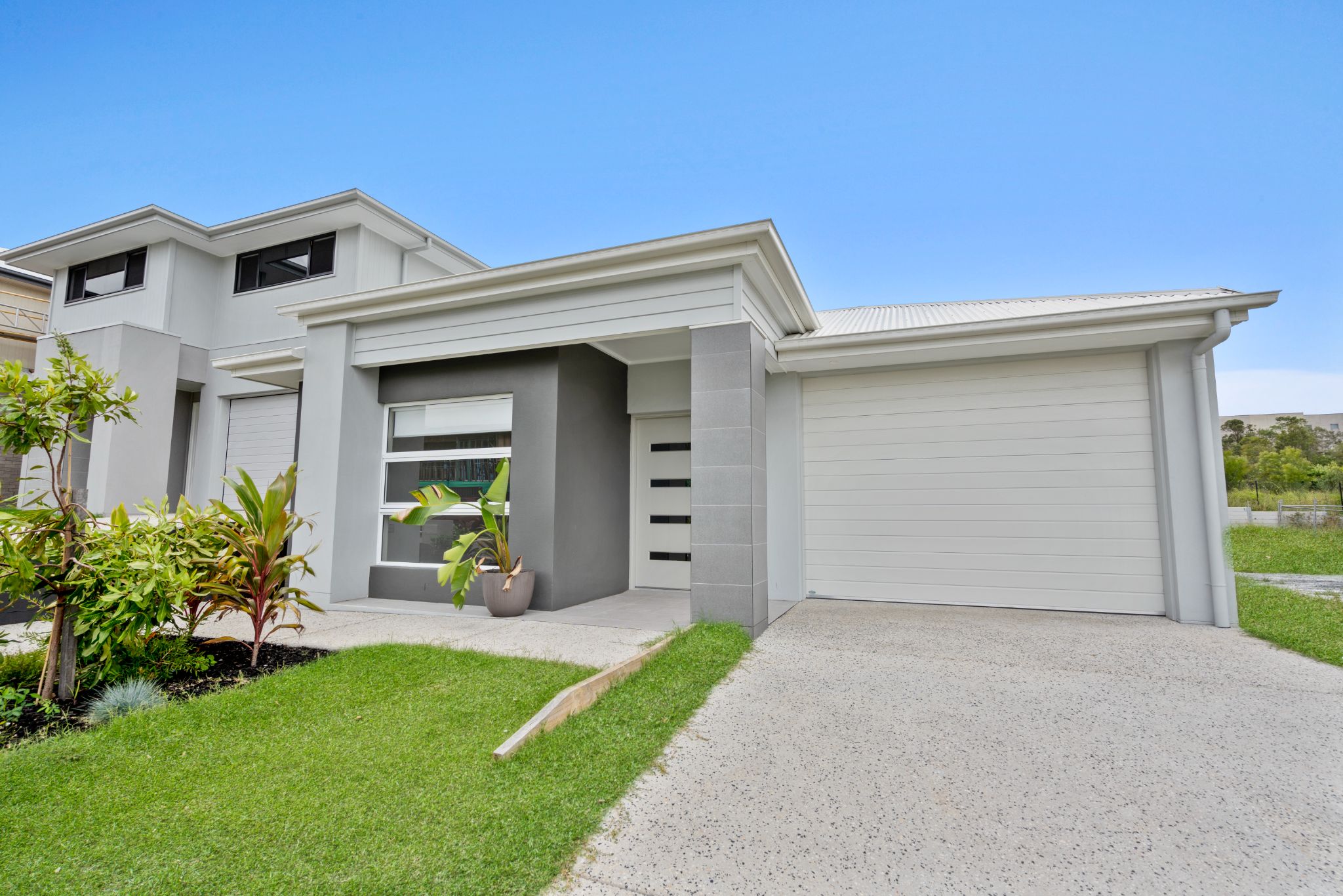 001 Open2view_ID999346-23_Brentwood_Street