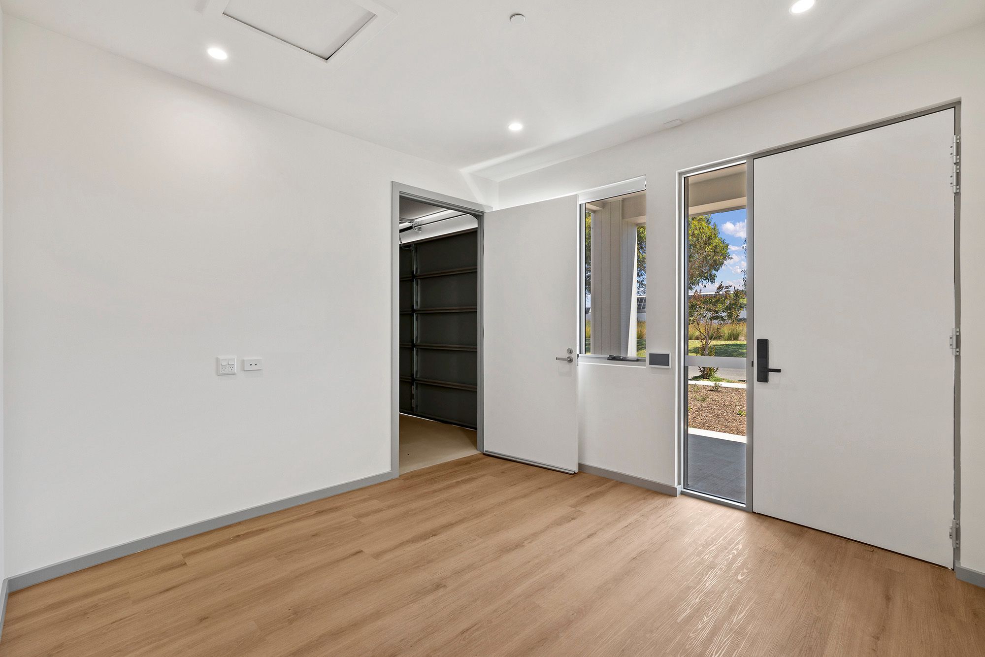 Entry and Study Nook LR No Logo