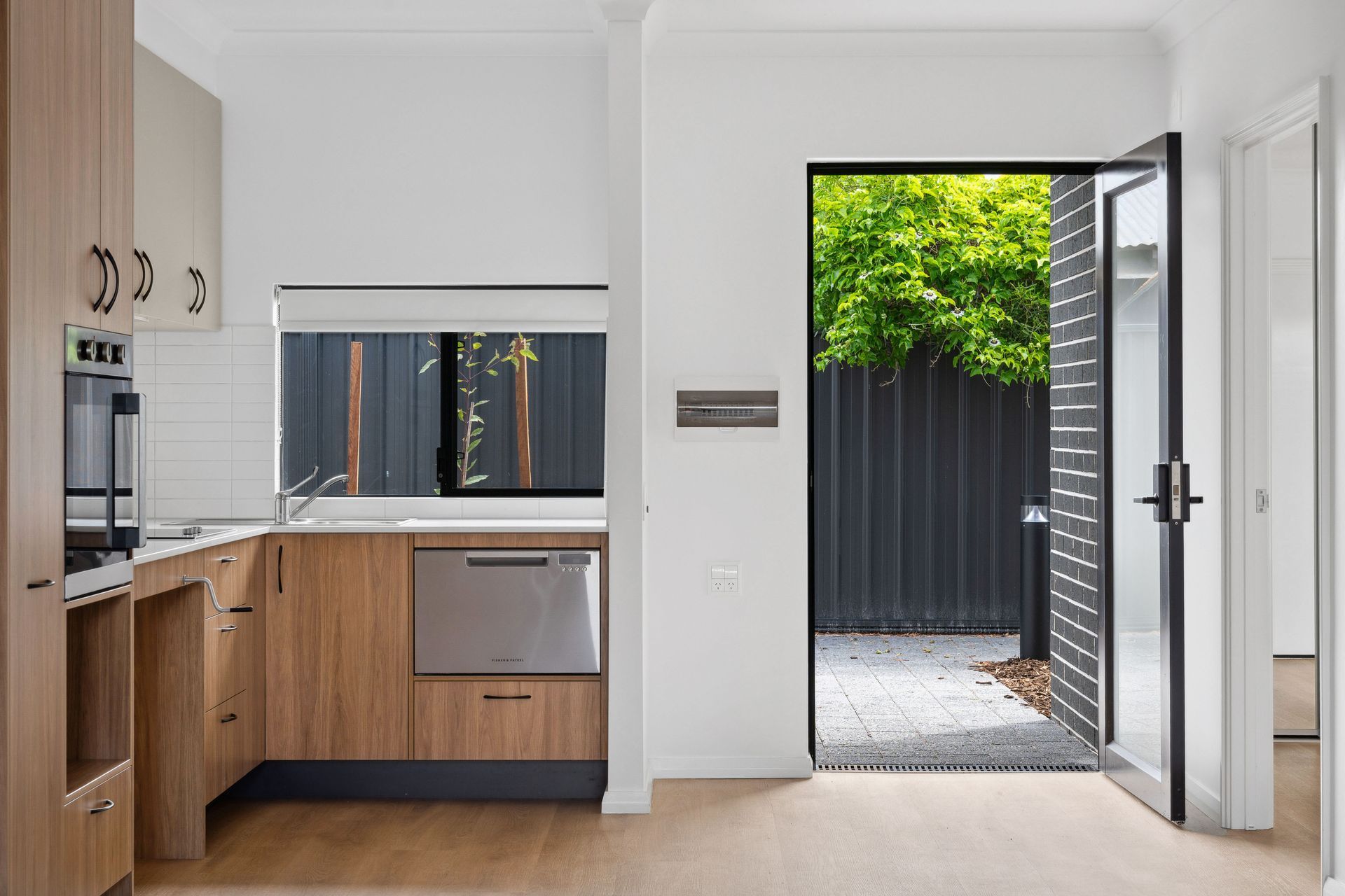 web 4 69 Cooper St, Mandurah 18