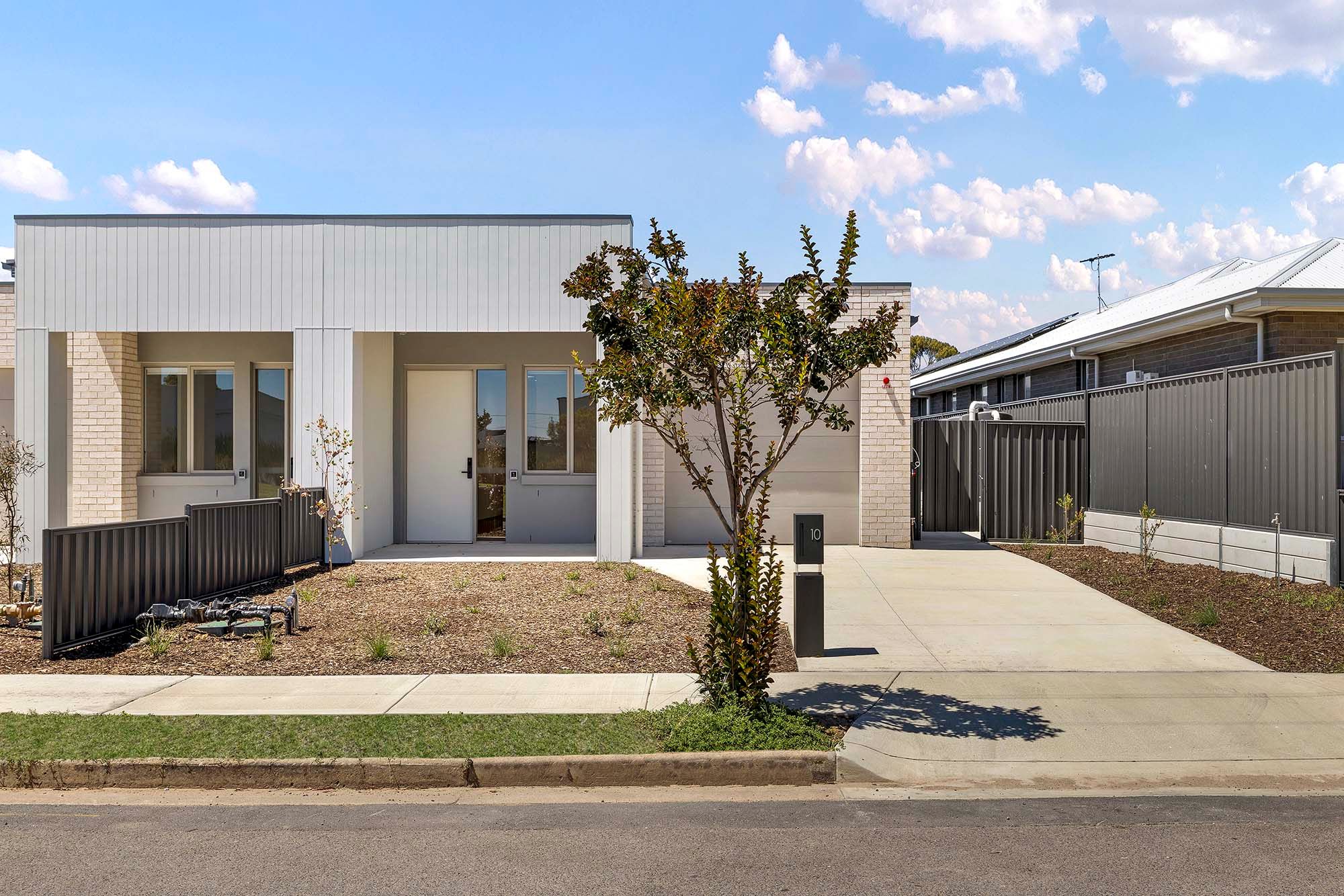 Facade Right 2 LR No Logo