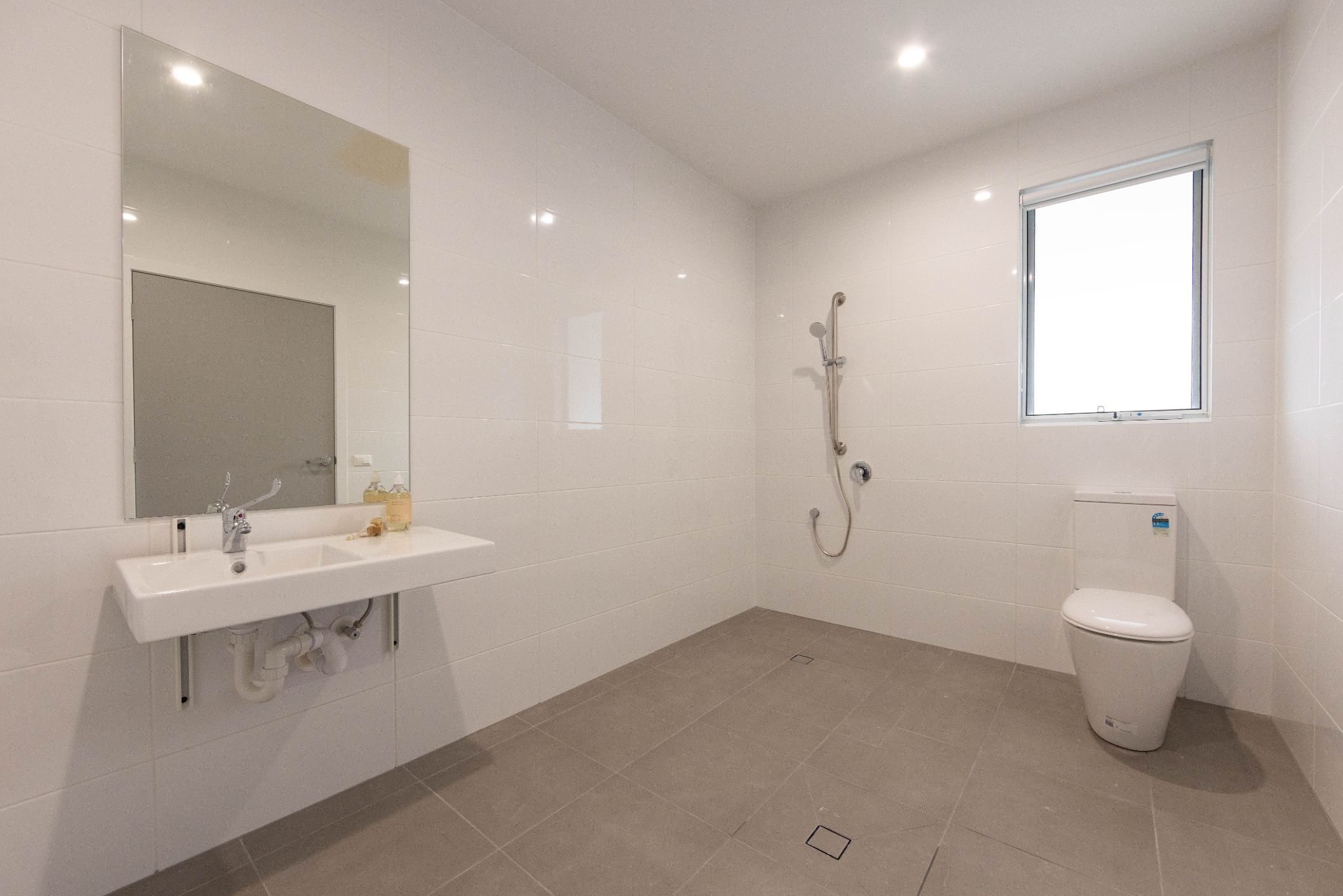 SOL017 iNSiTU-Housing66