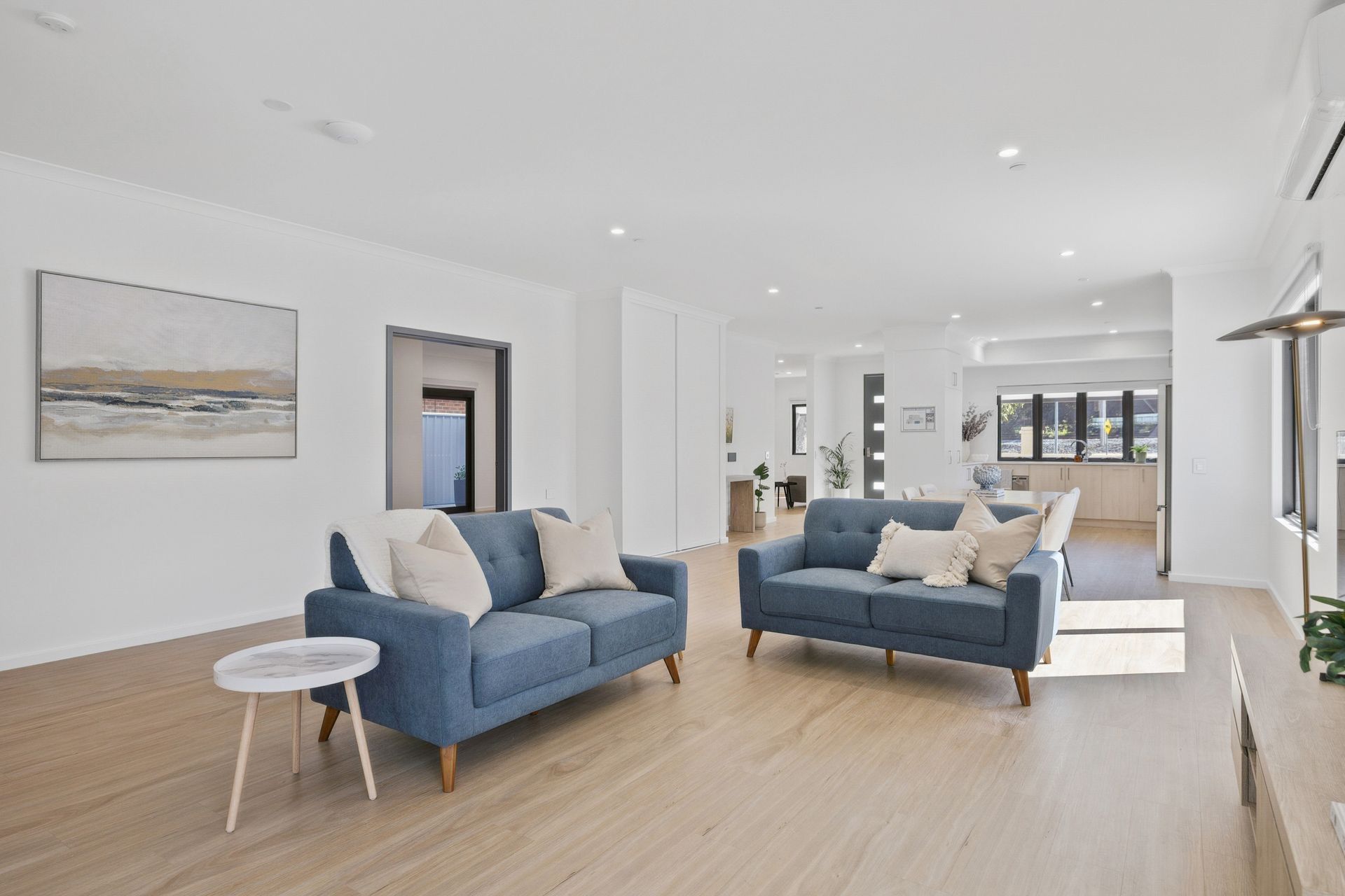 6 HOUSE 74 Whatley Cres, Mount Lawley 05